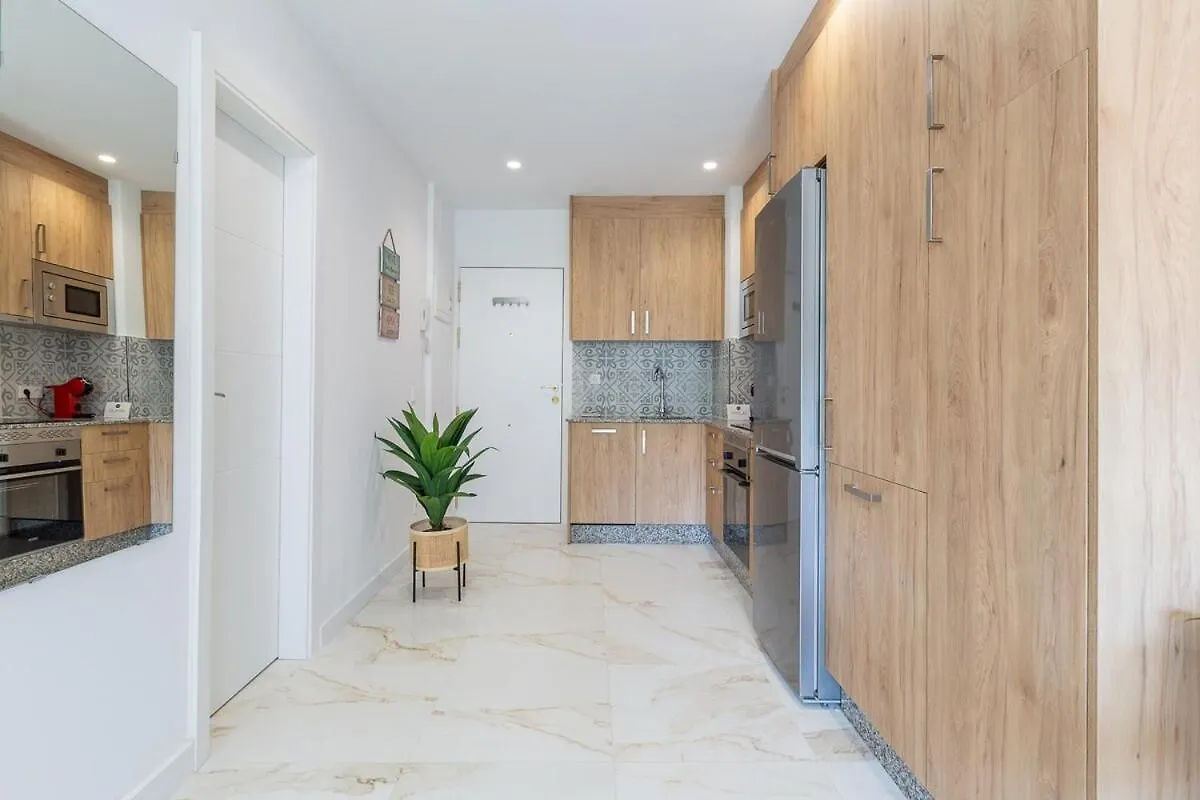 Διαμέρισμα Studio With Sea Views, Pool, Parking And Tennis Court Μαρμπέλλα