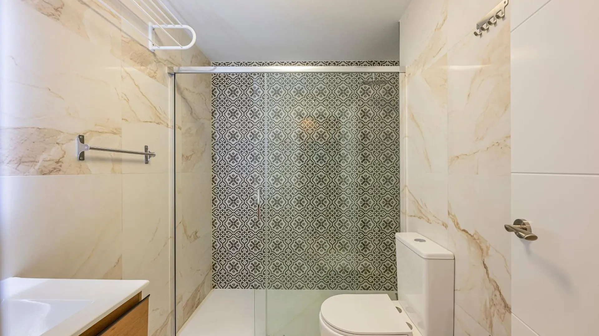 Διαμέρισμα Studio With Sea Views, Pool, Parking And Tennis Court Μαρμπέλλα