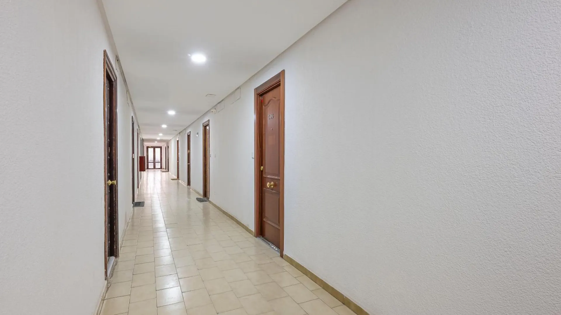 Studio With Sea Views, Pool, Parking And Tennis Court Μαρμπέλλα 0*,