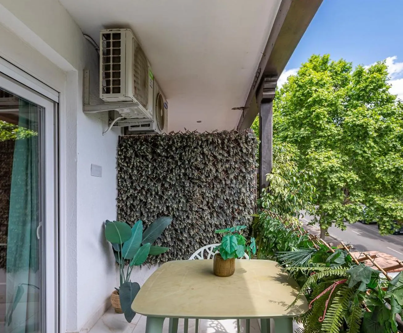 Studio With Sea Views, Pool, Parking And Tennis Court Μαρμπέλλα