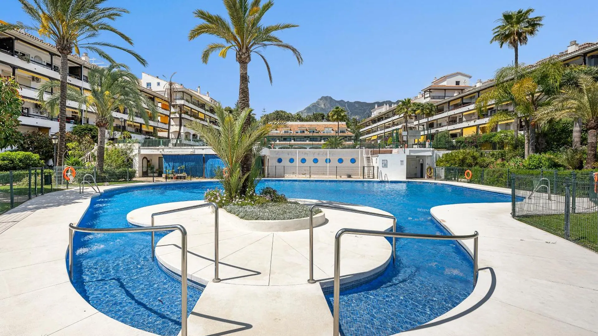 Studio With Sea Views, Pool, Parking And Tennis Court Μαρμπέλλα 0*,  Ισπανία