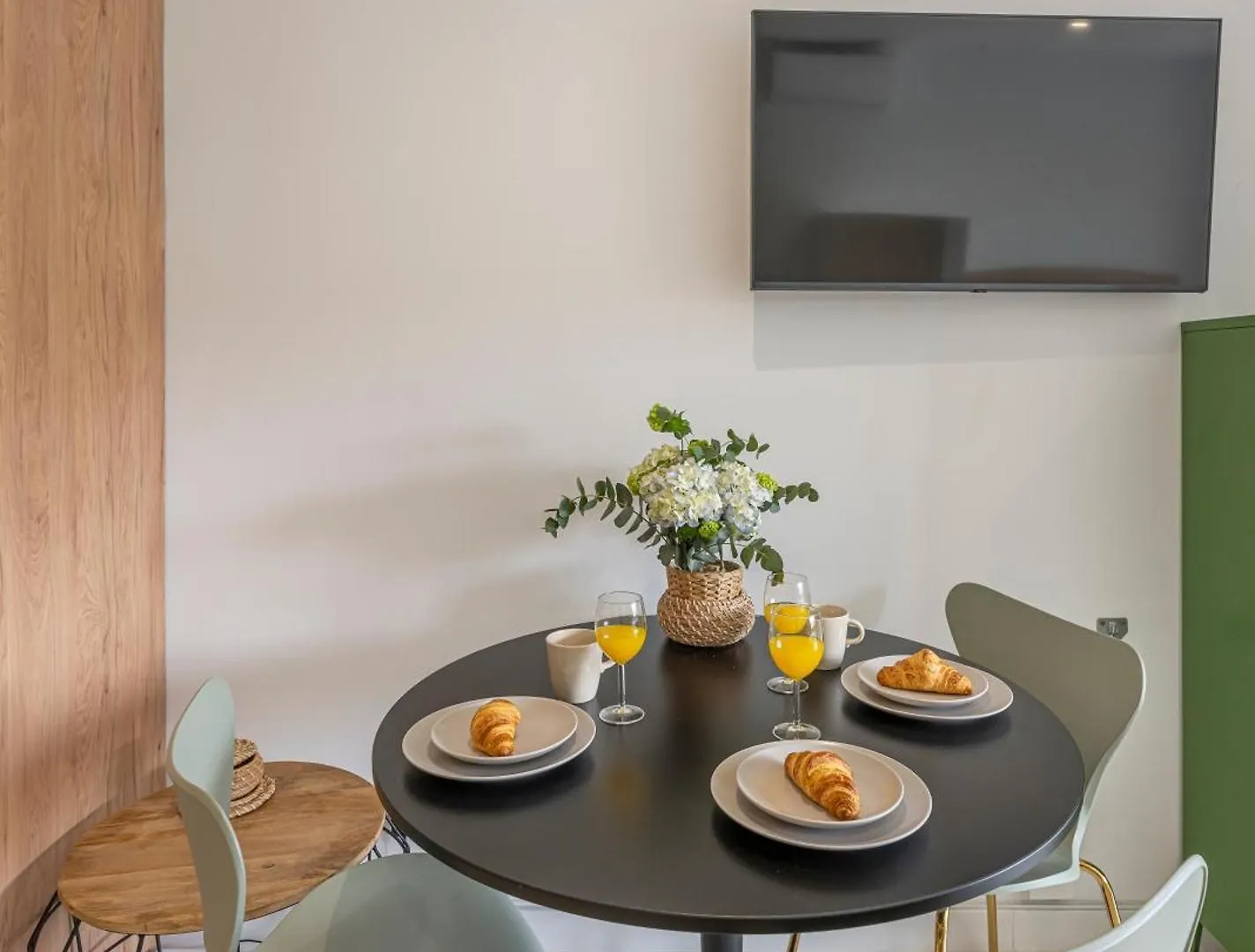 Studio With Sea Views, Pool, Parking And Tennis Court Μαρμπέλλα 0*,