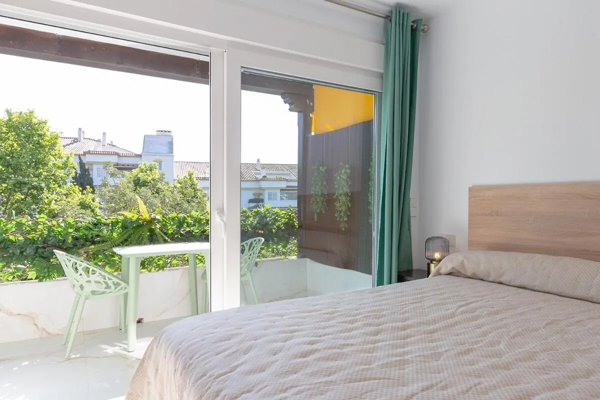 Studio With Sea Views, Pool, Parking And Tennis Court Marbella 0*,  Spanien