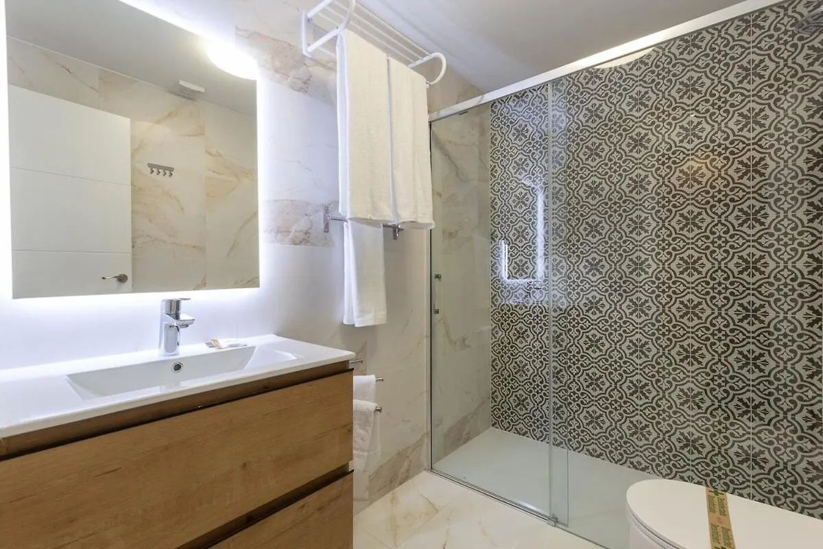 Studio With Sea Views, Pool, Parking And Tennis Court Marbella